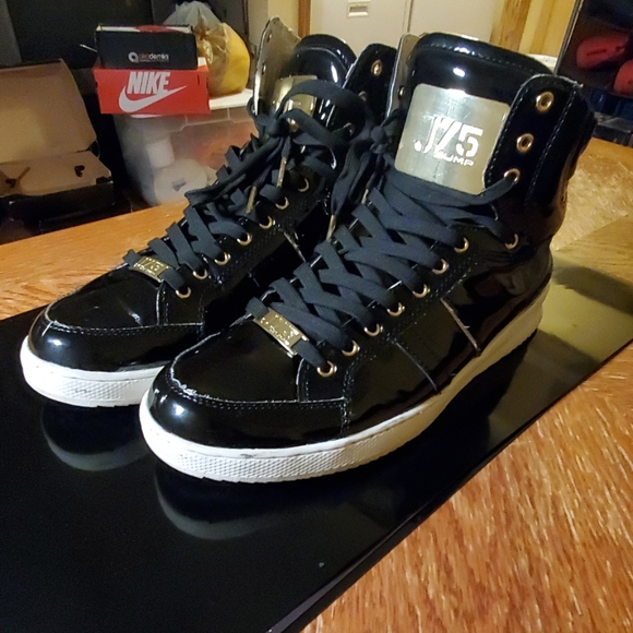 jump 75 sneakers